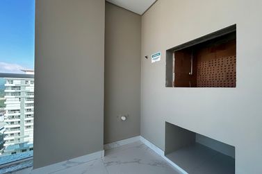 Apartamento &agrave; venda - 133m&sup2; - Meia Praia