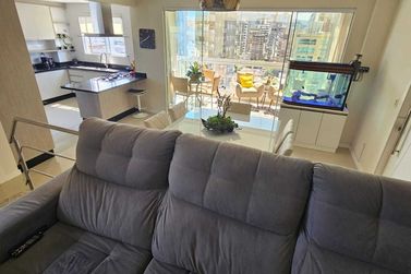 Apartamento &agrave; venda - 246m&sup2; - Meia Praia