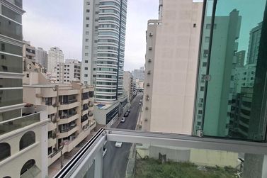Apartamento &agrave; venda - 69m&sup2; - Meia Praia