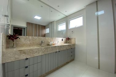 Apartamento &agrave; venda - 1872m&sup2; - Meia Praia