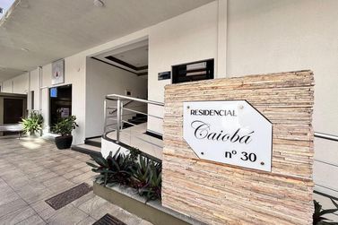 Apartamento &agrave; venda - 115m&sup2; - Meia Praia