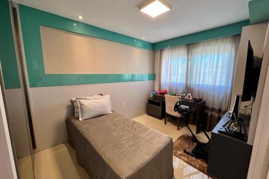 Apartamento &agrave; venda - 149m&sup2; - Meia Praia