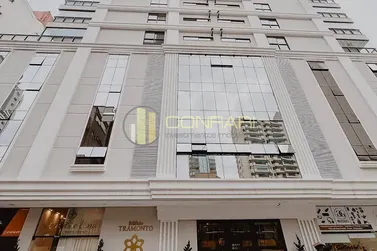 Apartamento &agrave; venda - 110m&sup2; - Meia Praia