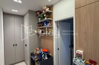 Apartamento &agrave; venda - 145m&sup2; - Meia Praia