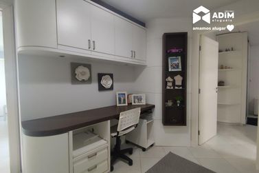 Apartamento para alugar - 160m&sup2; - Centro
