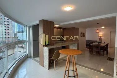 Apartamento &agrave; venda - 123m&sup2; - meia praia