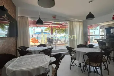Apartamento para alugar - 110m&sup2; - meia praia
