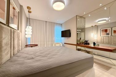 Apartamento &agrave; venda - 187m&sup2; - Meia Praia