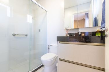 Apartamento &agrave; venda - 121m&sup2; - Meia Praia