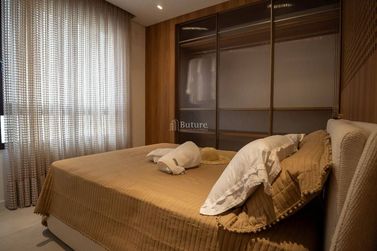 Apartamento &agrave; venda - 335m&sup2; - Centro