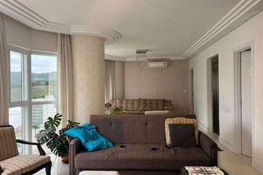 Apartamento para alugar - 178m&sup2; - Pioneiros