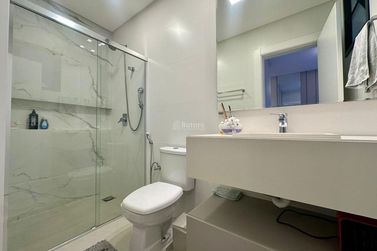 Apartamento &agrave; venda - 127m&sup2; - Meia Praia