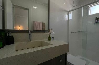 Apartamento &agrave; venda - 138m&sup2; - Centro