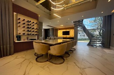 Casa &agrave; venda - 650m&sup2; - Regi&atilde;o das Praias