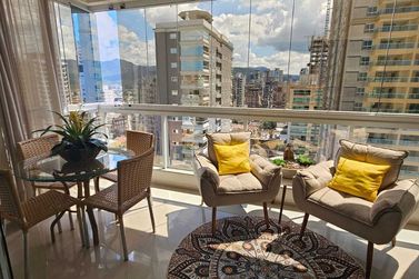 Apartamento &agrave; venda - 246m&sup2; - Meia Praia