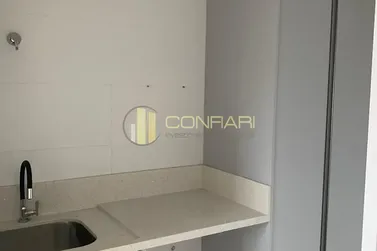 Apartamento para alugar - 182m&sup2; - Meia Praia