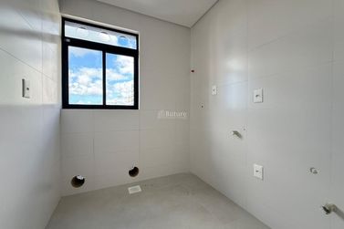 Apartamento &agrave; venda - 140m&sup2; - Meia Praia