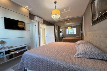 Apartamento &agrave; venda - 130m&sup2; - Centro