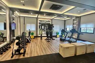 Apartamento &agrave; venda - 185m&sup2; - meia praia
