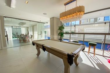 Apartamento &agrave; venda - 114m&sup2; - Meia Praia