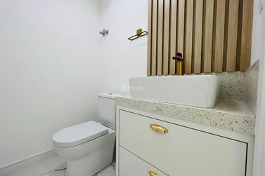 Apartamento &agrave; venda - 117m&sup2; - Meia Praia