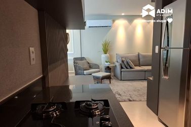 Apartamento para alugar - 142m&sup2; - Meia Praia