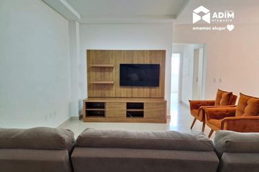 Apartamento para alugar - 134m&sup2; - Meia Praia
