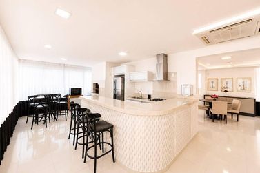 Apartamento &agrave; venda - Meia Praia