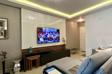 Apartamento &agrave; venda - 122m&sup2; - Meia Praia