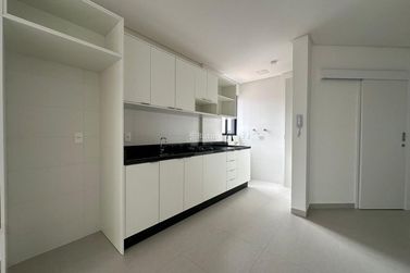 Apartamento &agrave; venda - 83m&sup2; - 