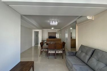 Apartamento para alugar - 130m&sup2; - Centro