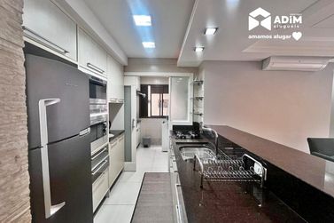Apartamento para alugar - 126m&sup2; - Centro