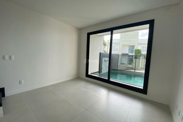 Casa &agrave; venda - 200m&sup2; - 