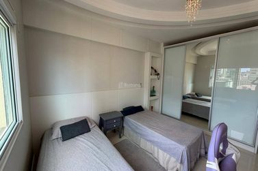 Apartamento &agrave; venda - 420m&sup2; - Meia Praia