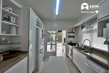 Casa para alugar - 166m&sup2; - Praia do Estaleiro