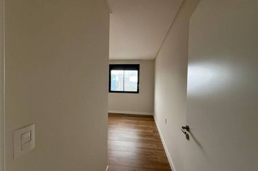 Apartamento &agrave; venda - Meia Praia
