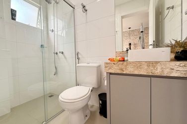 Apartamento &agrave; venda - 160m&sup2; - Meia Praia