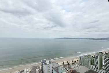 Apartamento &agrave; venda - 190m&sup2; - Meia Praia