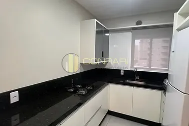 Apartamento para alugar - 180m&sup2; - Meia praia