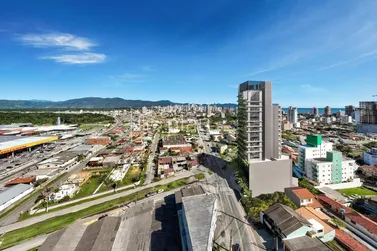 Sal&atilde;o Comercial &agrave; venda - 83m&sup2; - Pereque
