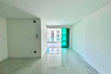 Apartamento &agrave; venda - Meia Praia