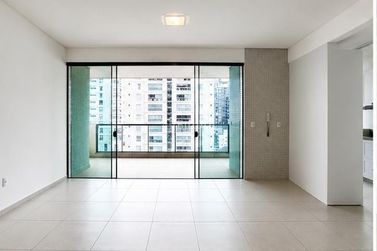 Apartamento &agrave; venda - 208m&sup2; - Meia Praia