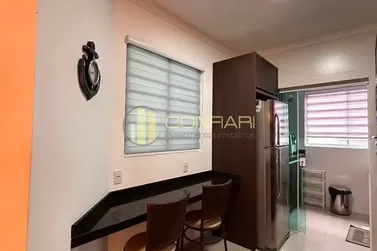 Apartamento &agrave; venda - 130m&sup2; - Meia Praia
