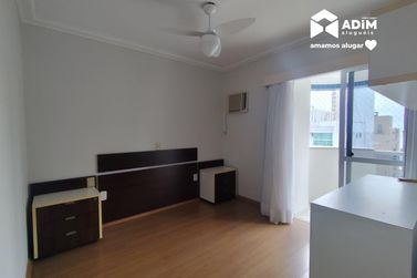 Apartamento para alugar - 110m&sup2; - Centro