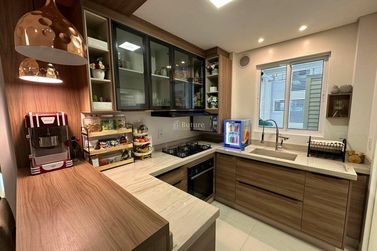 Apartamento &agrave; venda - Meia Praia