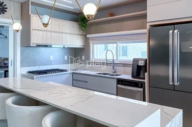 Apartamento &agrave; venda - 198m&sup2; - Meia Praia