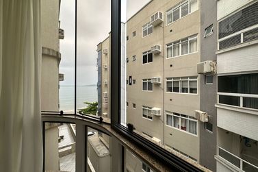 Apartamento &agrave; venda - 85m&sup2; - Meia Praia