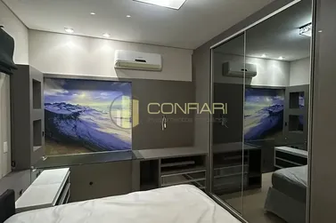Apartamento &agrave; venda - 170m&sup2; - Meia Praia