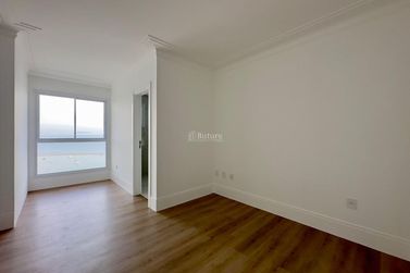Apartamento &agrave; venda - 190m&sup2; - Centro