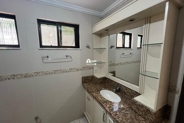 Apartamento para alugar - 150m&sup2; - Centro